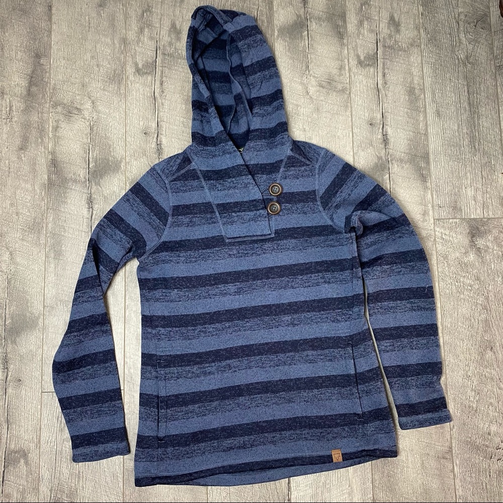 Warm cozy striped sweater medium